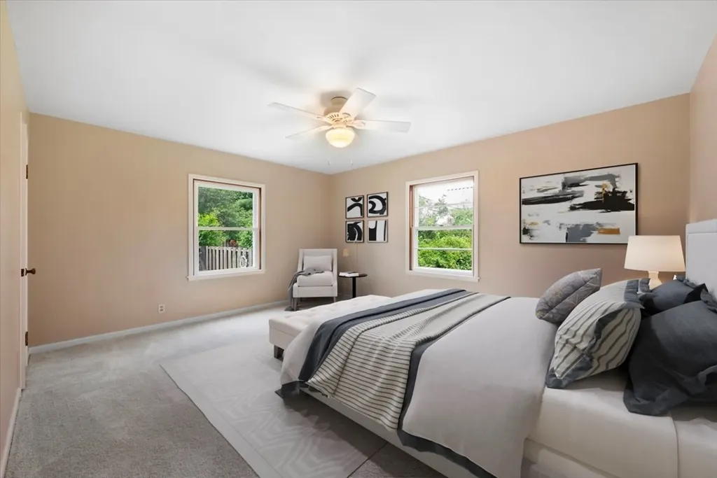 316 South Elmwood Drive Aurora IL 60506