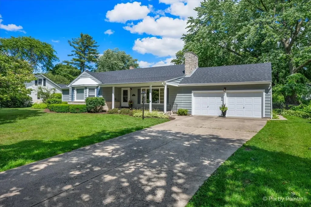 316 South Elmwood Drive Aurora IL 60506