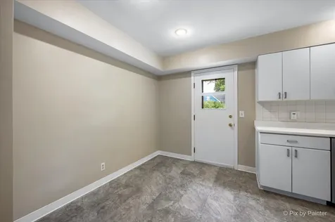 316 South Elmwood Drive Aurora IL 60506