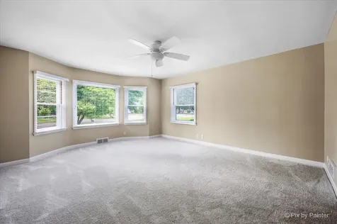 316 South Elmwood Drive Aurora IL 60506