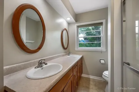 316 South Elmwood Drive Aurora IL 60506