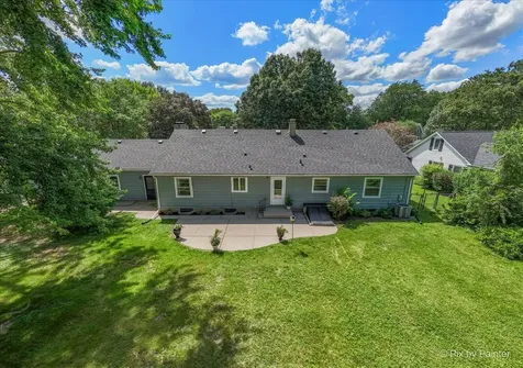 316 South Elmwood Drive Aurora IL 60506