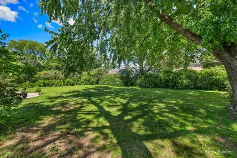 316 South Elmwood Drive Aurora IL 60506