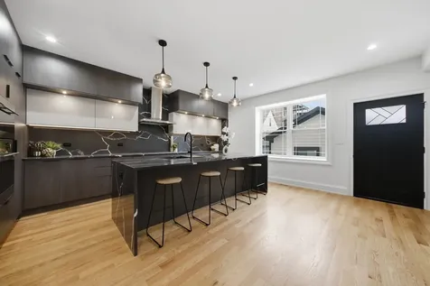 2334 North Oakley Avenue Chicago IL 60647