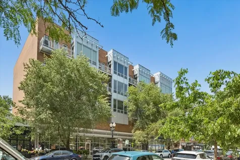 3920 North Sheridan Road Chicago IL 60613