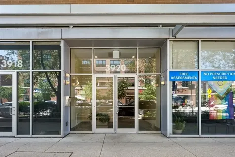 3920 North Sheridan Road Chicago IL 60613