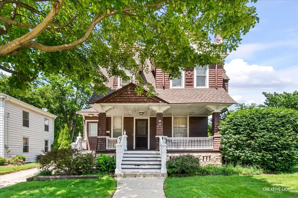 386 East Chicago Street Elgin IL 60120