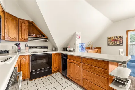 386 East Chicago Street Elgin IL 60120