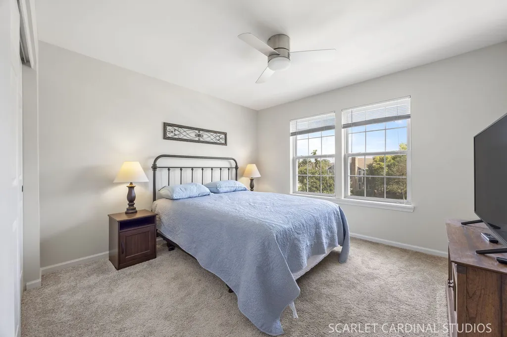 152 Tanglewood Drive Glen Ellyn IL 60137