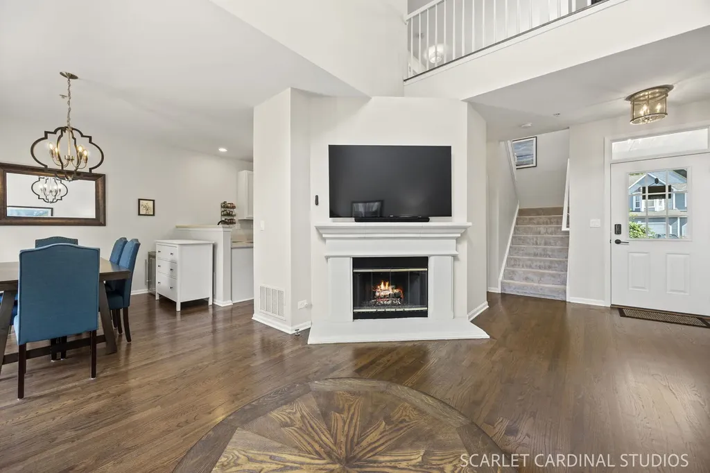 152 Tanglewood Drive Glen Ellyn IL 60137