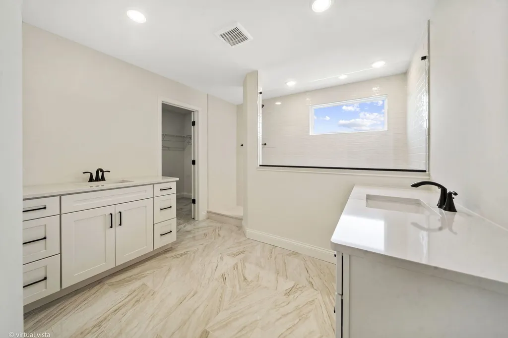 6285 Lee Court Lisle IL 60532