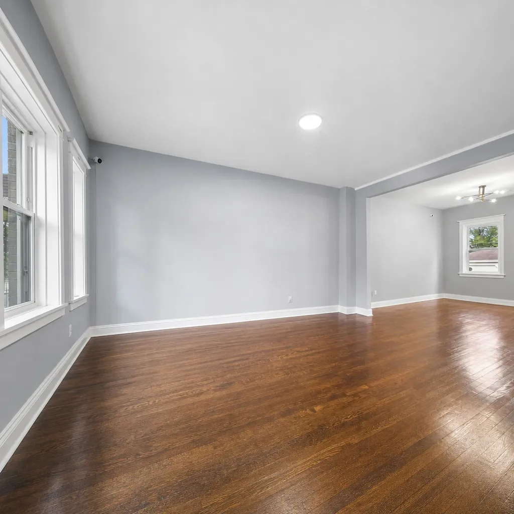 7005 South Eberhart Avenue Chicago IL 60637