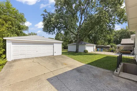 4401 Florence Avenue Downers Grove IL 60515