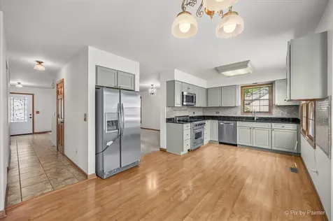 221 Foxmoor Road Fox River Grove IL 60021