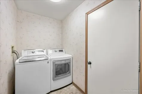 221 Foxmoor Road Fox River Grove IL 60021