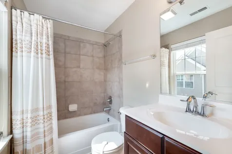 1254 Evergreen Avenue Des Plaines IL 60016