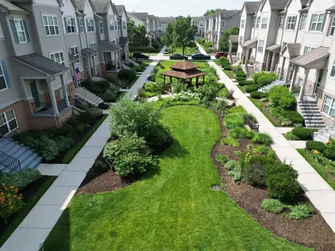 1254 Evergreen Avenue Des Plaines IL 60016