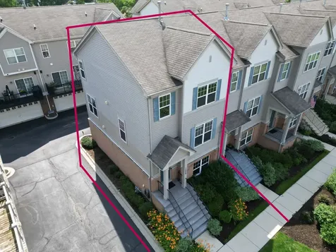 1254 Evergreen Avenue Des Plaines IL 60016