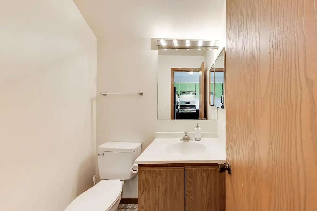 5602 Tinder Drive Rolling Meadows IL 60008