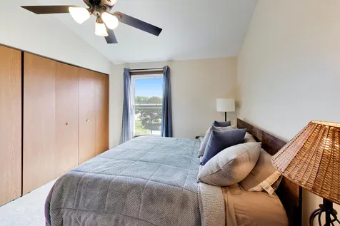 5602 Tinder Drive Rolling Meadows IL 60008