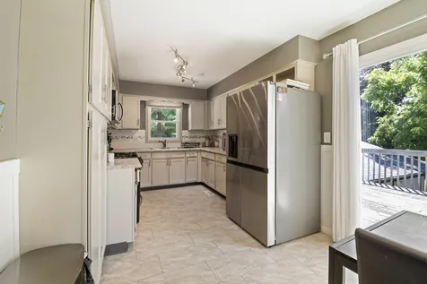 12617 Ventura Boulevard Machesney Park IL 61115