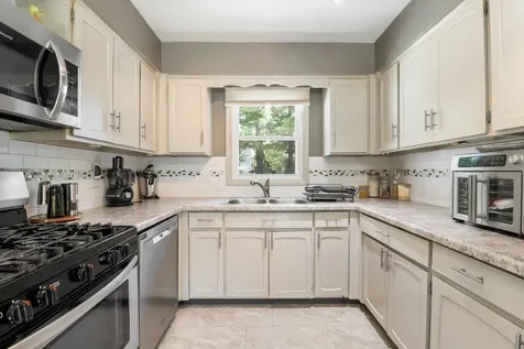 12617 Ventura Boulevard Machesney Park IL 61115
