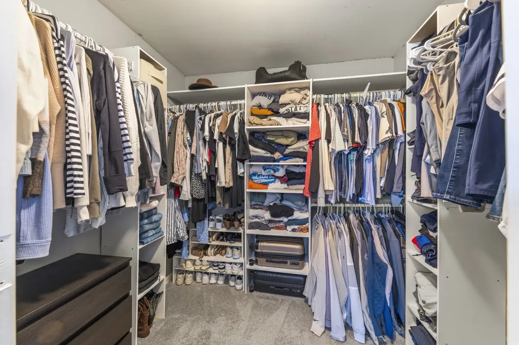 1969 Conway Lane Aurora IL 60503