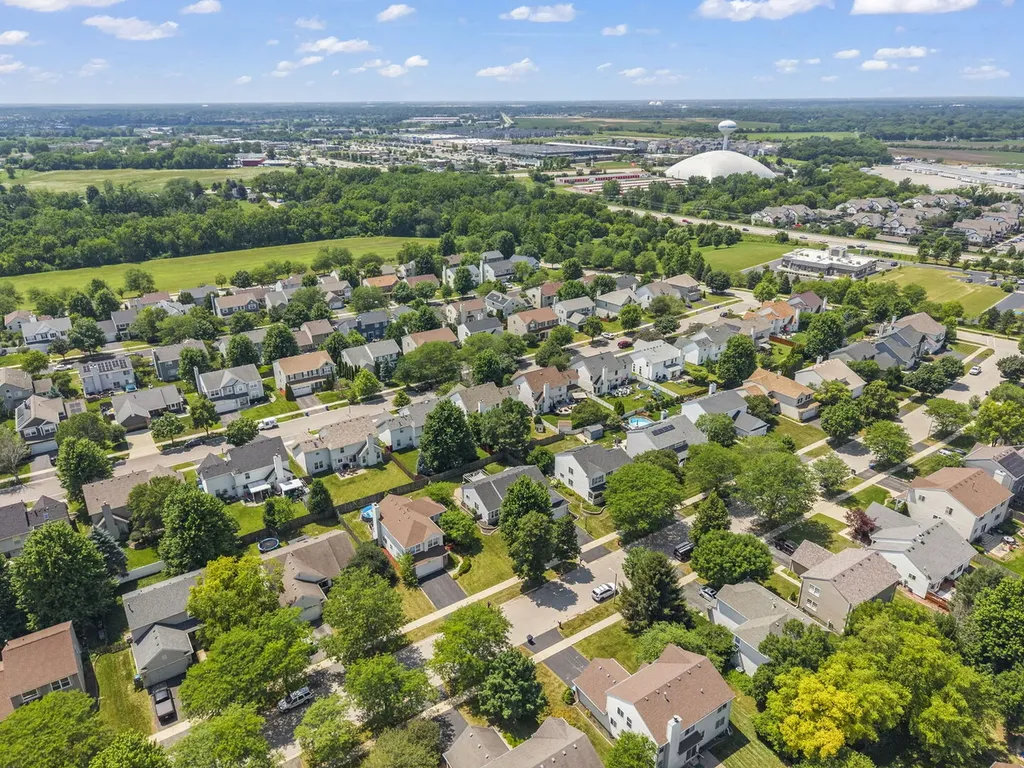 1969 Conway Lane Aurora IL 60503
