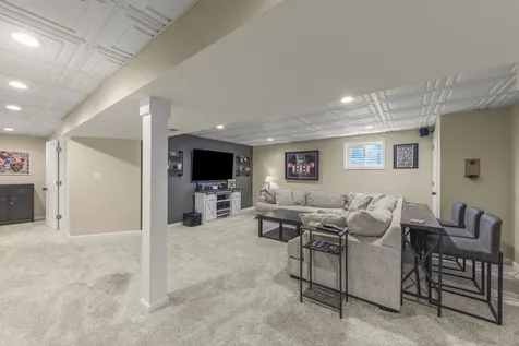 1969 Conway Lane Aurora IL 60503