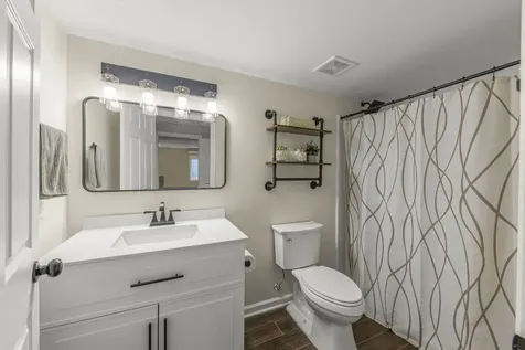 1969 Conway Lane Aurora IL 60503