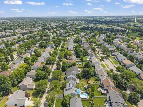 1969 Conway Lane Aurora IL 60503