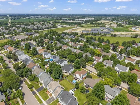 1969 Conway Lane Aurora IL 60503