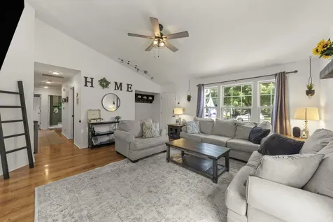 1969 Conway Lane Aurora IL 60503