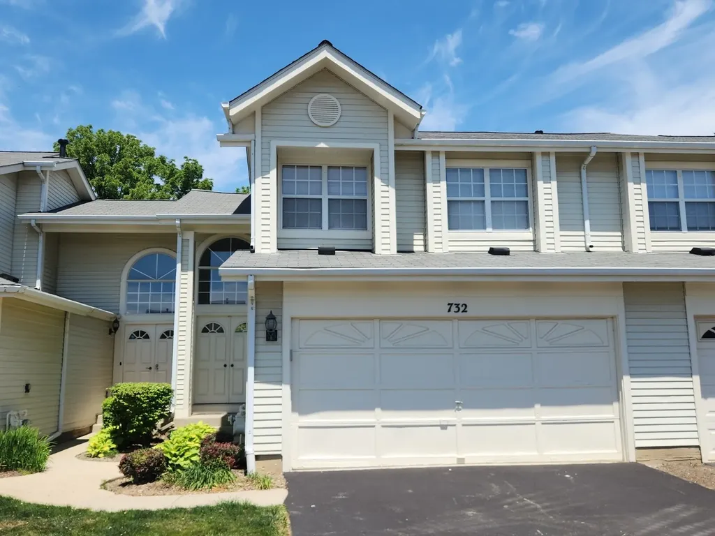 732 Sturnbridge Lane Schaumburg IL 60173