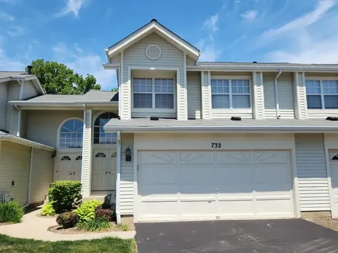 732 Sturnbridge Lane Schaumburg IL 60173