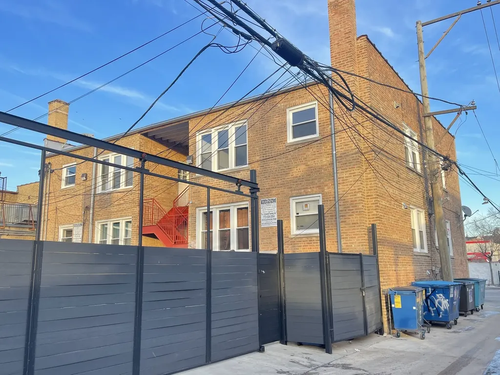2748 North Austin Avenue Chicago IL 60639