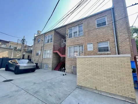 2748 North Austin Avenue Chicago IL 60639