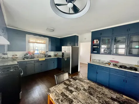 2748 North Austin Avenue Chicago IL 60639