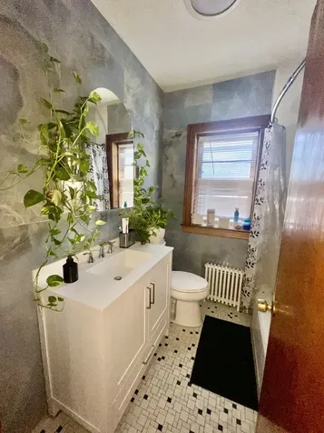 2748 North Austin Avenue Chicago IL 60639