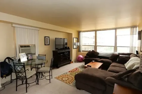 3950 North Lake Shore Drive Chicago IL 60613