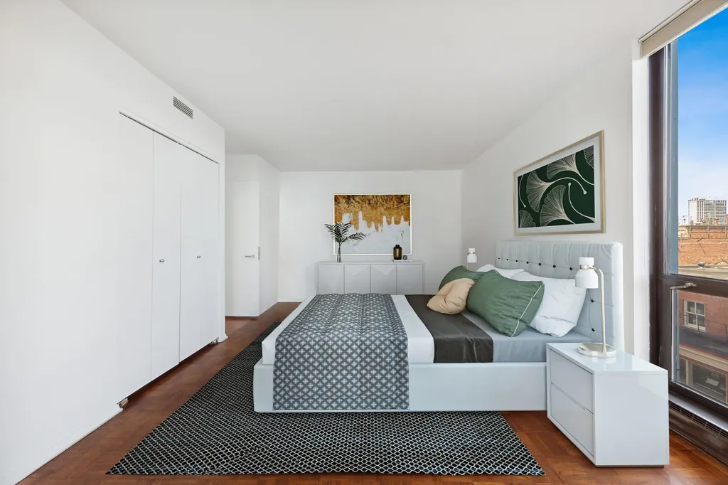990 North Lake Shore Drive Chicago IL 60611