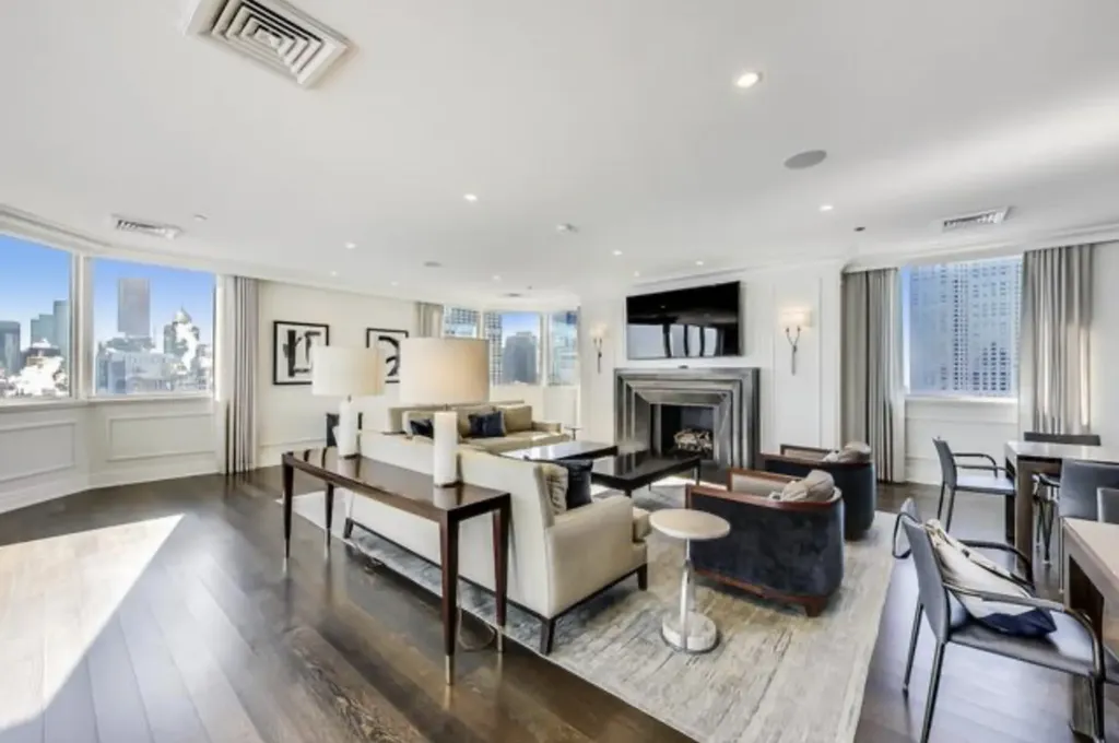 990 North Lake Shore Drive Chicago IL 60611