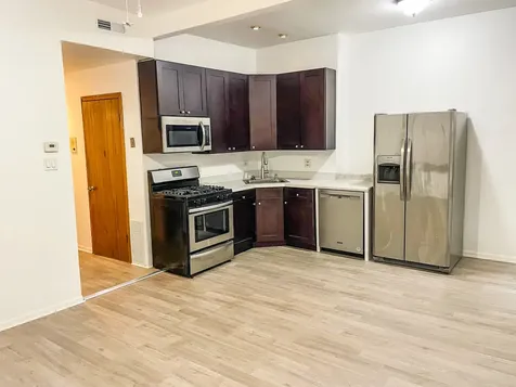 2152 West Division Street Chicago IL 60622