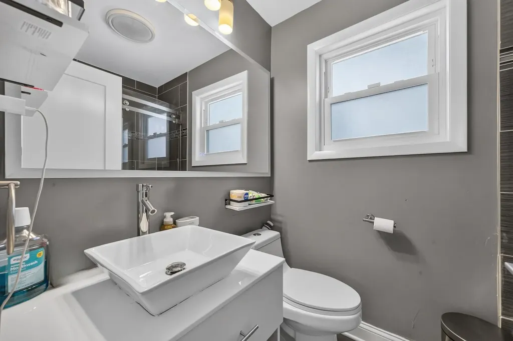 1734 North Karlov Avenue Chicago IL 60639