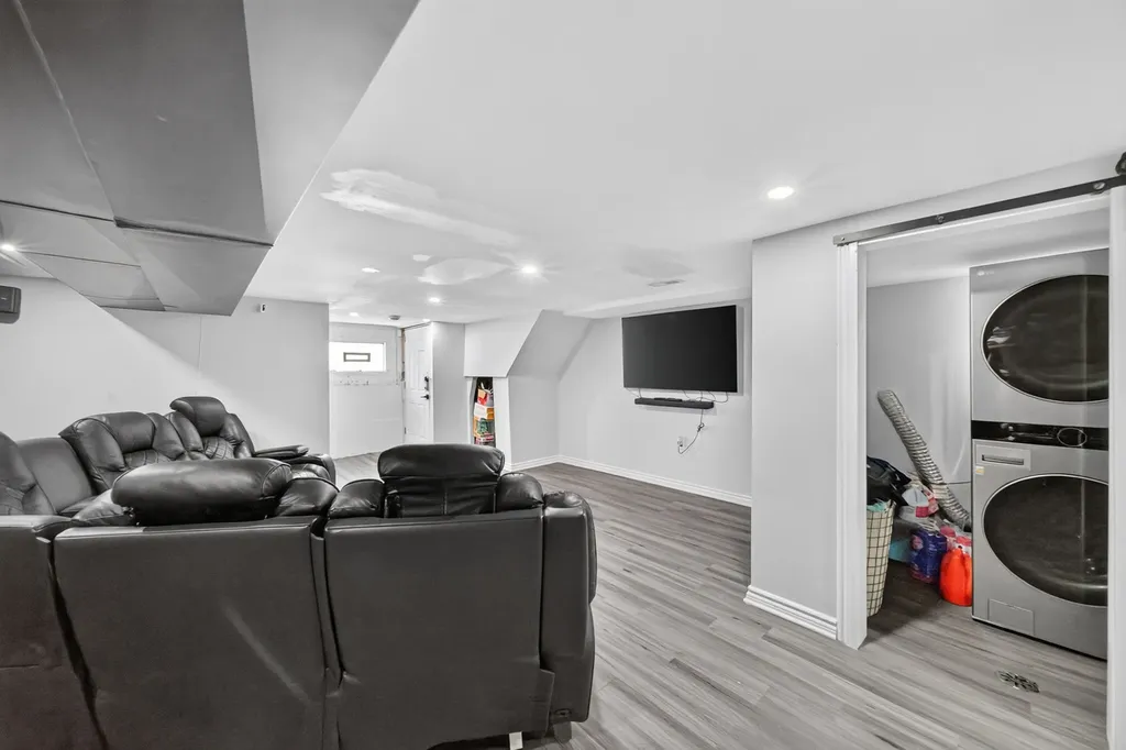 1734 North Karlov Avenue Chicago IL 60639