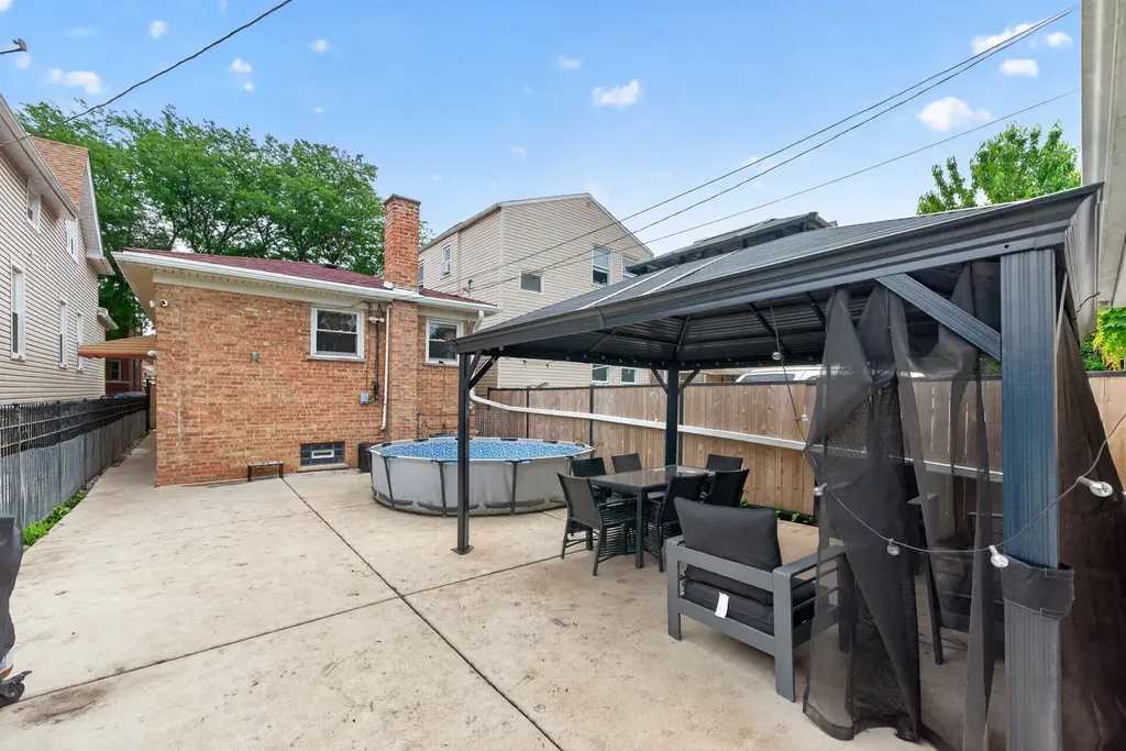 1734 North Karlov Avenue Chicago IL 60639