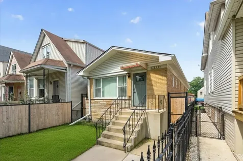 1734 North Karlov Avenue Chicago IL 60639