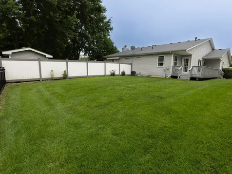 2114 Mary Lane Ottawa IL 61350