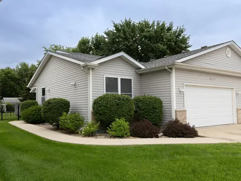 2114 Mary Lane Ottawa IL 61350