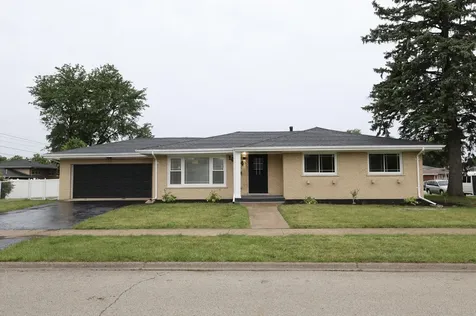 16644 Maple Street South Holland IL 60473